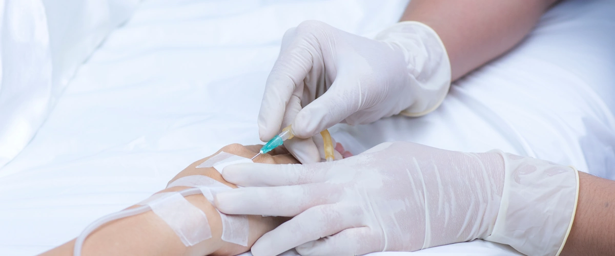 Somministrazione di farmaci da parte di un infermiere